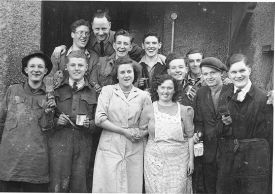 Photo:Addiewell Parish Church Youth Fellowship, June 1950.  David Pennykidd kindly provided the names:  Front (L-R): Pete Gray, Stanley McDonald, Mary Clarkshon, Ann Gibson (?), Hughie McDonald, Dick Gray.  Middle row (L-R): Walter Douglas,  - Porter,  - Gibson, Alec Young, Andrew Pennykid.  Back: Willie Ravie.